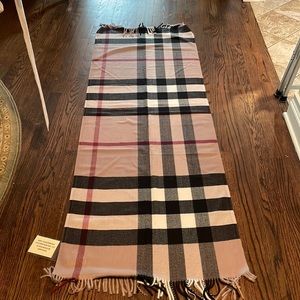 Faux Burberry scarf